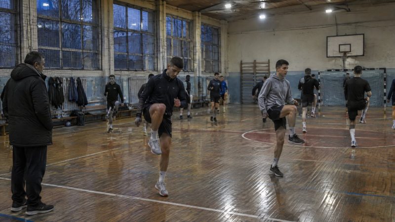 Kada kiša i mrak zatvore teren, trening ne mora stati. Dobra kampanja može pokriti termine sale prije nego sezona počne.